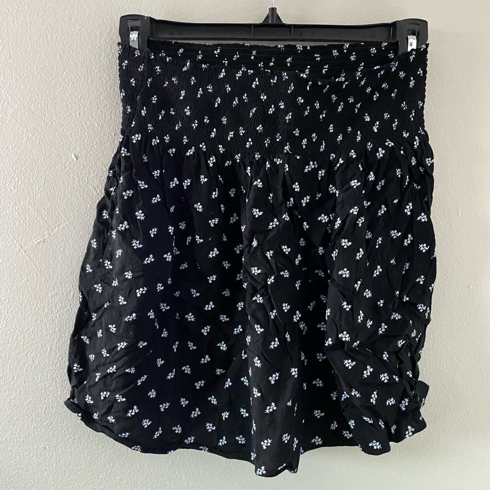 Black Mossimo Floral Print Skater Skirt with Elastic Waistband